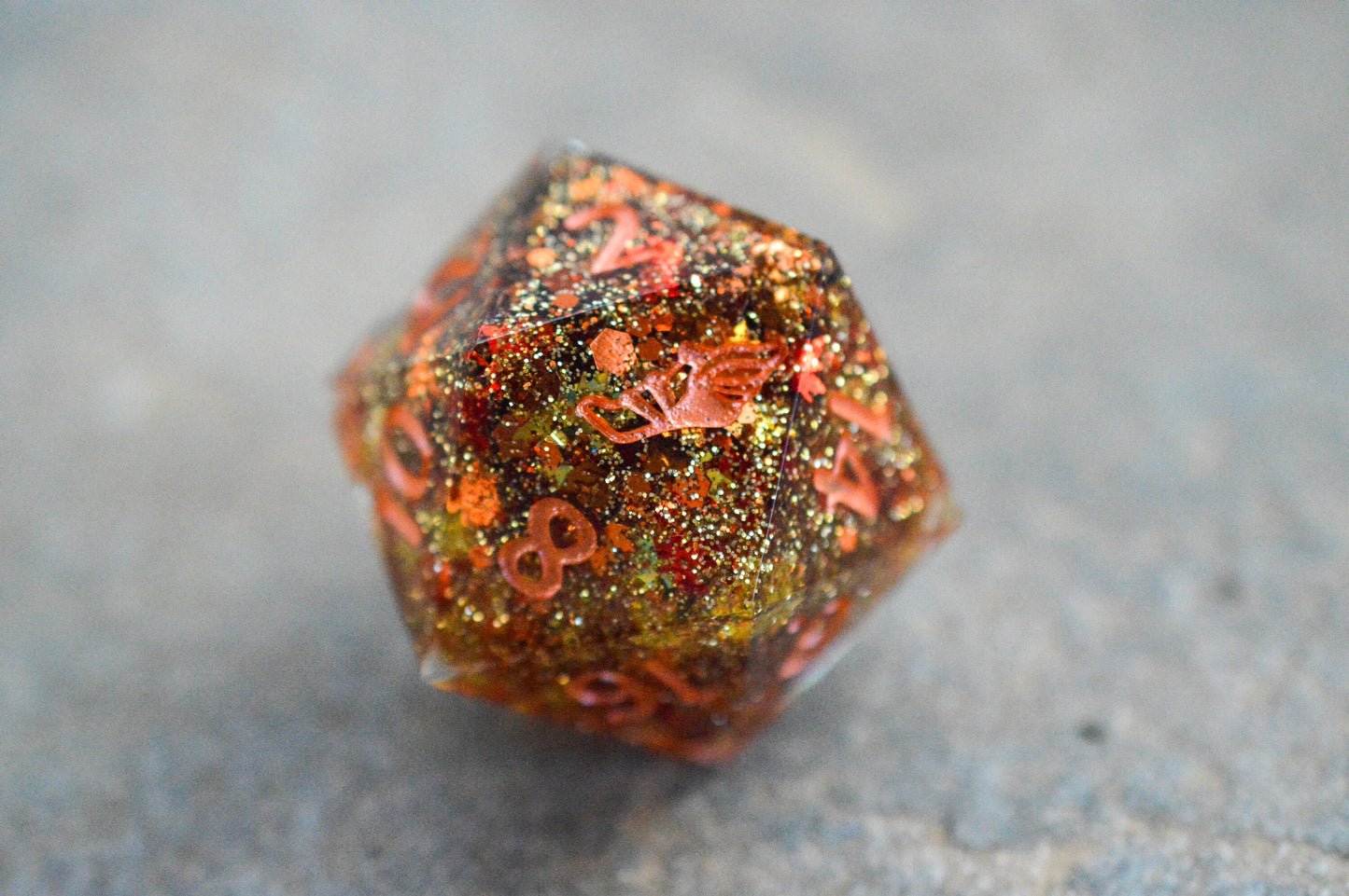 Leaf Piles of Joy, 40mm D20-Resin Tabletop RPG Dice